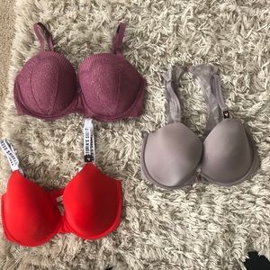 Three NWT Victoria Secret bras, size 34DDD